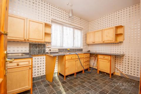 1 bedroom flat for sale, Radford Avenue, Plymouth PL4