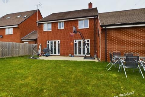 4 bedroom detached house for sale, Mendip Street, Aylesbury, Buckinghamshire