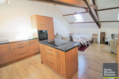 3 bedroom maisonette to rent, Chillerton Farm Barns, Newport