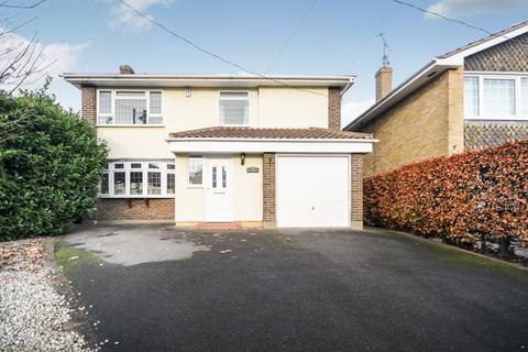 3 bedroom detached house to rent, Galleywood Road, Chelmsford