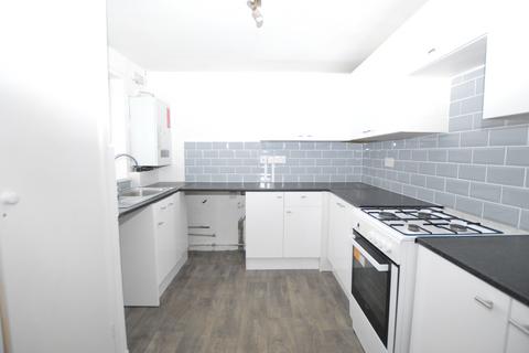 3 bedroom apartment to rent, Vine Parade, Wivenhoe CO7