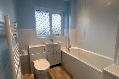 3 bedroom detached house to rent, Rutherford Avenue, Newcastle