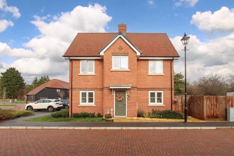 3 bedroom end of terrace house for sale, Westbrook Drive, Hemel Hempstead