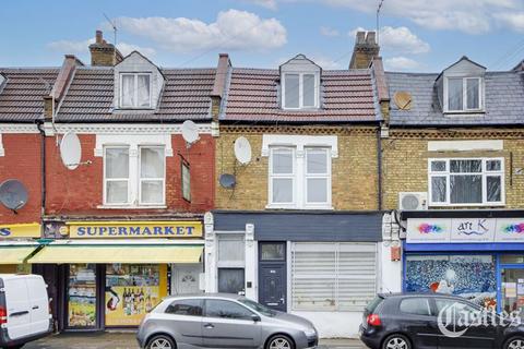 3 bedroom flat for sale, Whittington Road, London, N22