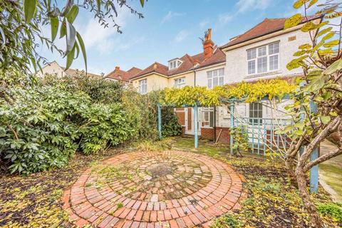 6 bedroom semi-detached house to rent, Lennox Road South, Southsea