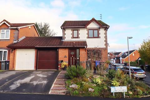 3 bedroom detached house for sale, The Wicheries, Manchester M28