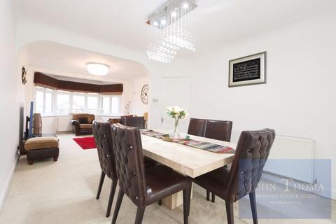 5 bedroom terraced house for sale, Kensington Drive, Woodford Green IG8