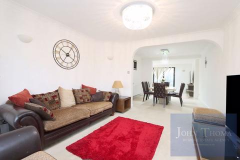 5 bedroom terraced house for sale, Kensington Drive, Woodford Green IG8