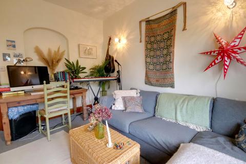 59b Balmain Street, Bristol, BS4 3BX
