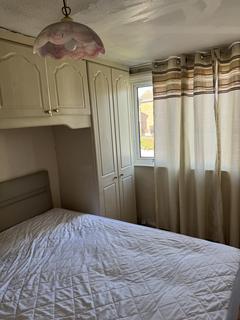 1 bedroom in a house share to rent, Cromer Road, Bury BL8