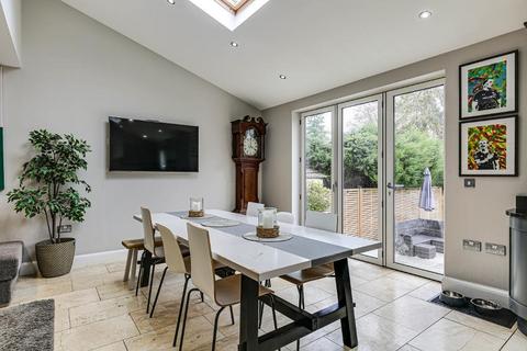 26 Arkwright Road, South Croydon, CR2 0LL