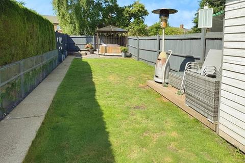 3 bedroom end of terrace house for sale, West Parade, Wisbech, Cambridgeshire, PE13 1QB