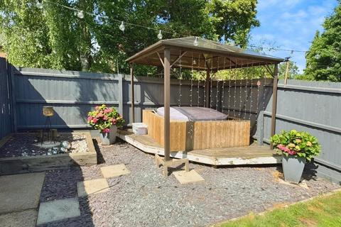 3 bedroom end of terrace house for sale, West Parade, Wisbech, Cambridgeshire, PE13 1QB