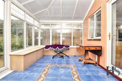 76 Perryfields Crescent, Bromsgrove, B61 8ST