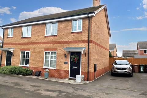 3 bedroom semi-detached house for sale, Elderflower Coppice, Pershore WR10