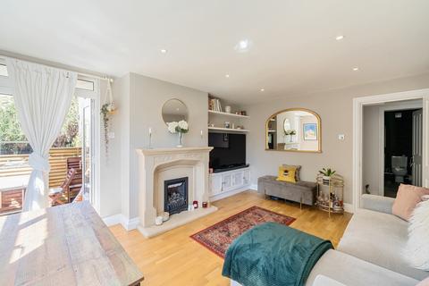 2 bedroom apartment for sale, Wat Tyler Road, London