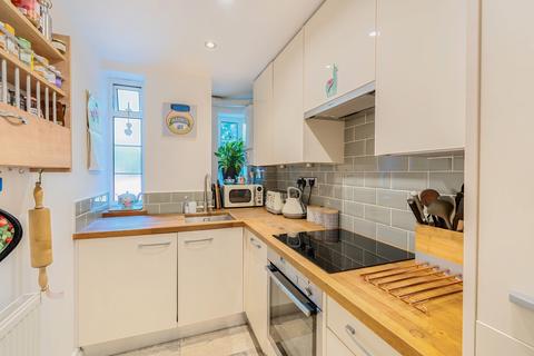 2 bedroom apartment for sale, Wat Tyler Road, London