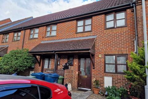 2 bedroom terraced house to rent, Hussain Close,Harrow