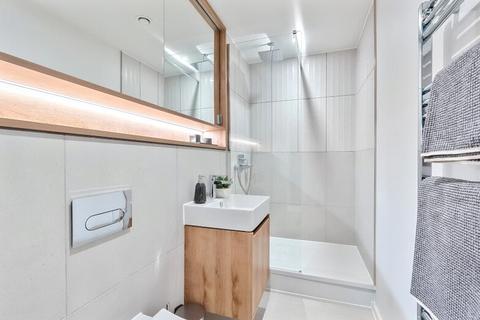 2 bedroom apartment for sale, E102 The Waterfront, Poole BH15