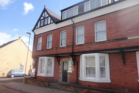 1 bedroom flat to rent, 28 Gladstone Road