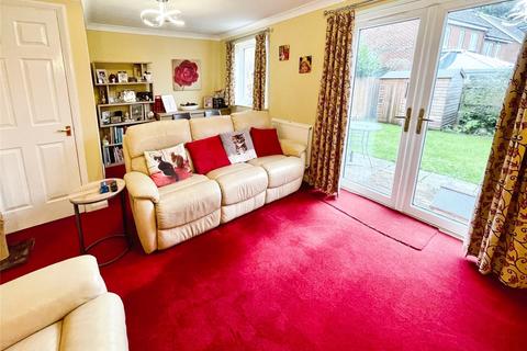 12 Brookfield, Thornwood, Epping, CM16 6NG