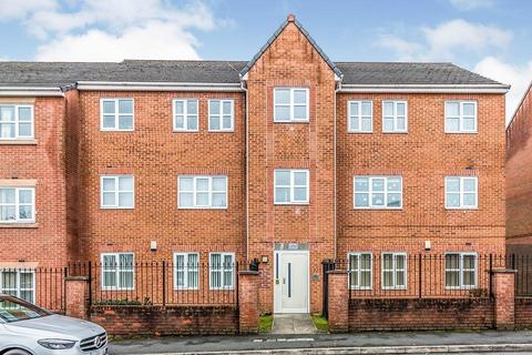 2 bedroom apartment to rent, Silchester Drive, Manchester M40