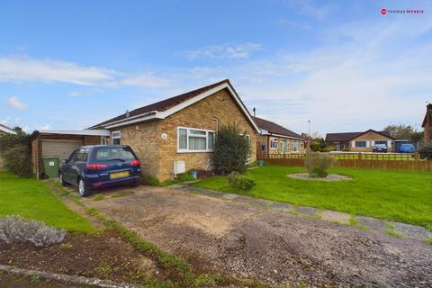 3 bedroom bungalow for sale, Meadow Way, Huntingdon PE28