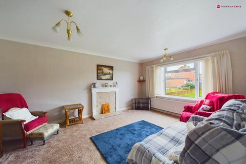 3 bedroom bungalow for sale, Meadow Way, Huntingdon PE28