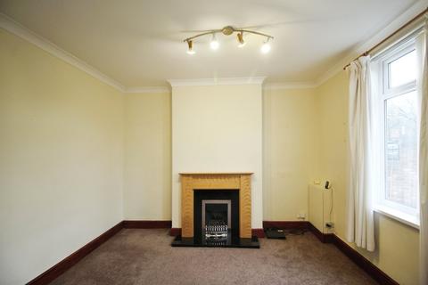 2 bedroom end of terrace house to rent, Kirkby Road, Pontefract WF9