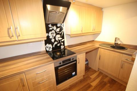 2 bedroom apartment to rent, North Lingwell Road, West Yorkshire LS10