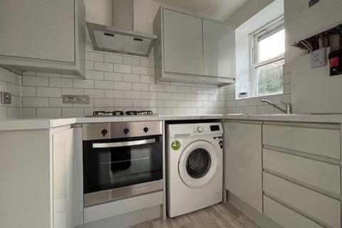 2 bedroom apartment to rent, Portsmouth PO1