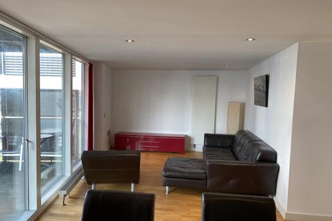 2 bedroom apartment to rent, The Quays, Salford M50