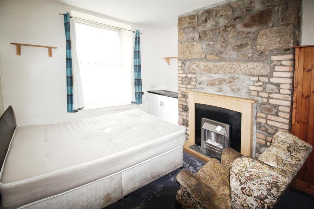 1 - Lounge/Bedroom