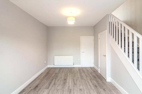 3 bedroom semi-detached house to rent, Smith Street, Sheffield S35