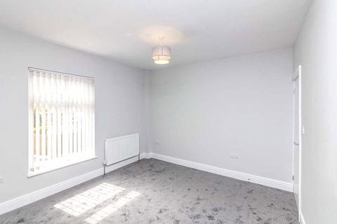 3 bedroom semi-detached house to rent, Smith Street, Sheffield S35