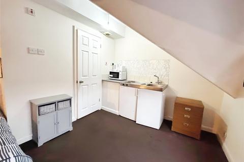 1 bedroom property to rent, Balmoral Road, Kent ME7