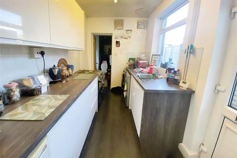 2 bedroom terraced house to rent, Jodrell Street, Warwickshire CV11