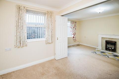 2 bedroom flat for sale, Regent Court, Oswestry SY11