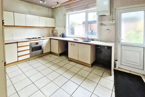 2 bedroom end of terrace house for sale, Worsley Road, Bolton BL4