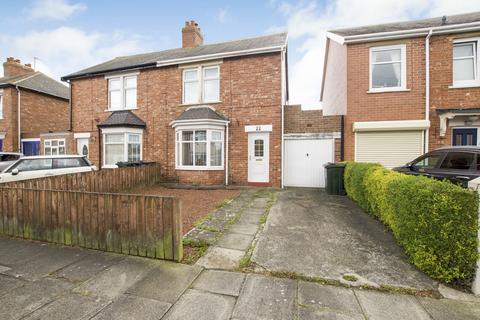 2 bedroom semi-detached house to rent, Tarset Road, Whitley Bay NE25