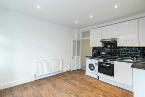 2 bedroom flat to rent, Anselm Road, Fulham, SW6