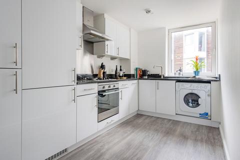 2 bedroom flat to rent, Kentish Town Road