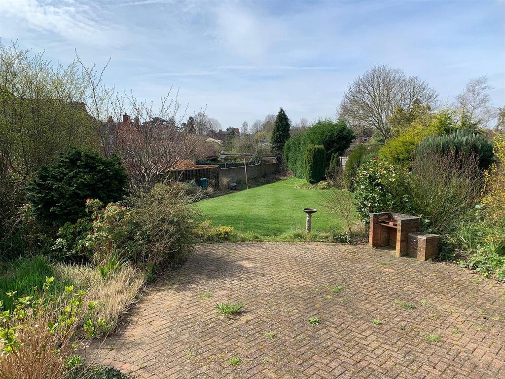 Garden 2.jpg