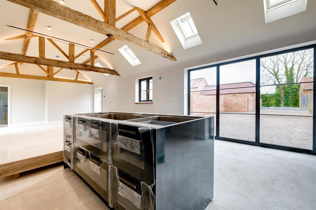 NG13 0 GL Mistletoe Barn-008.jpg