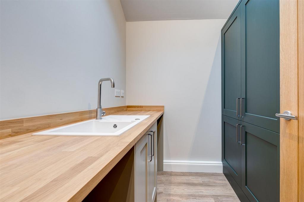 NG13 0 GL Overfields Barn-010.jpg