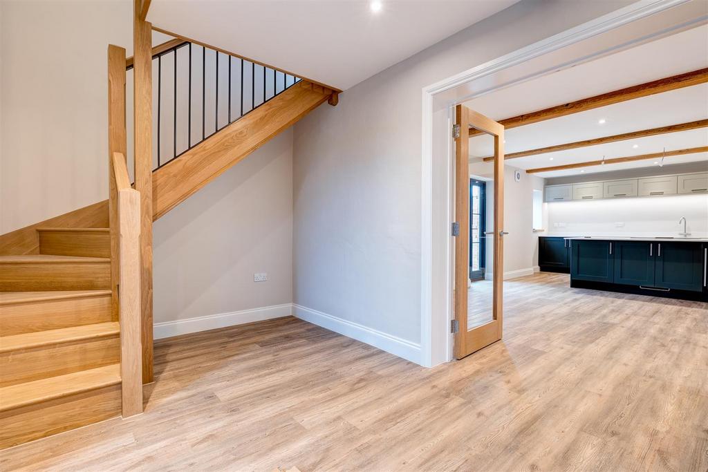 NG13 0 GL Overfields Barn-004.jpg