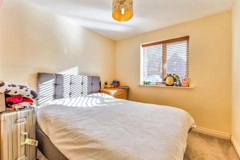 2 bedroom flat for sale, Hamlet Way, Stratford-Upon-Avon