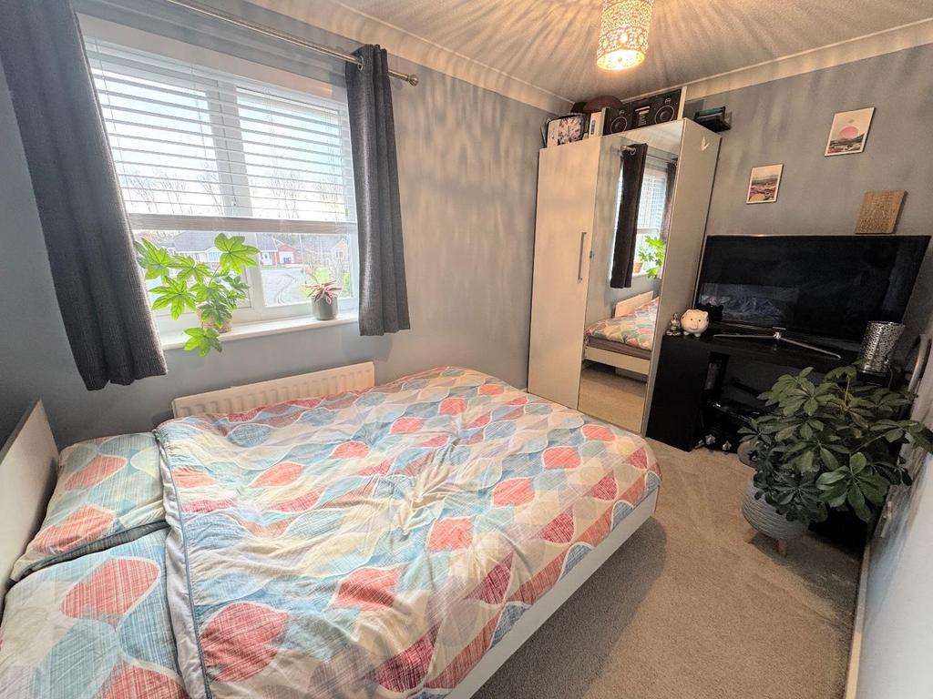 Bedroom 1 ( front)