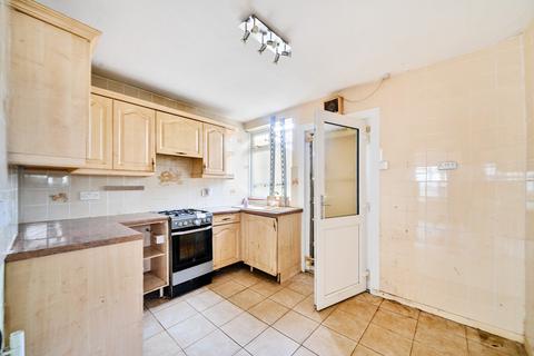 3 bedroom end of terrace house for sale, Pear Tree Close, Mitcham CR4