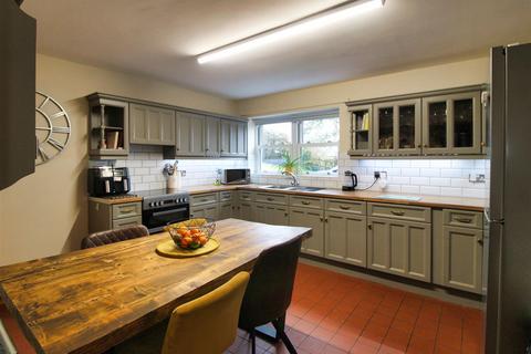 4 bedroom detached house to rent, Hunton, Bedale DL8